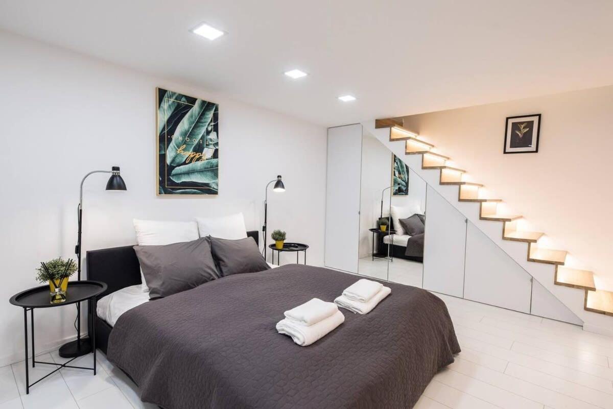 Renovated Design Apartment Close To The Danube Boedapest Buitenkant foto