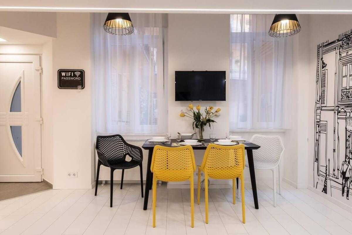Renovated Design Apartment Close To The Danube Boedapest Buitenkant foto