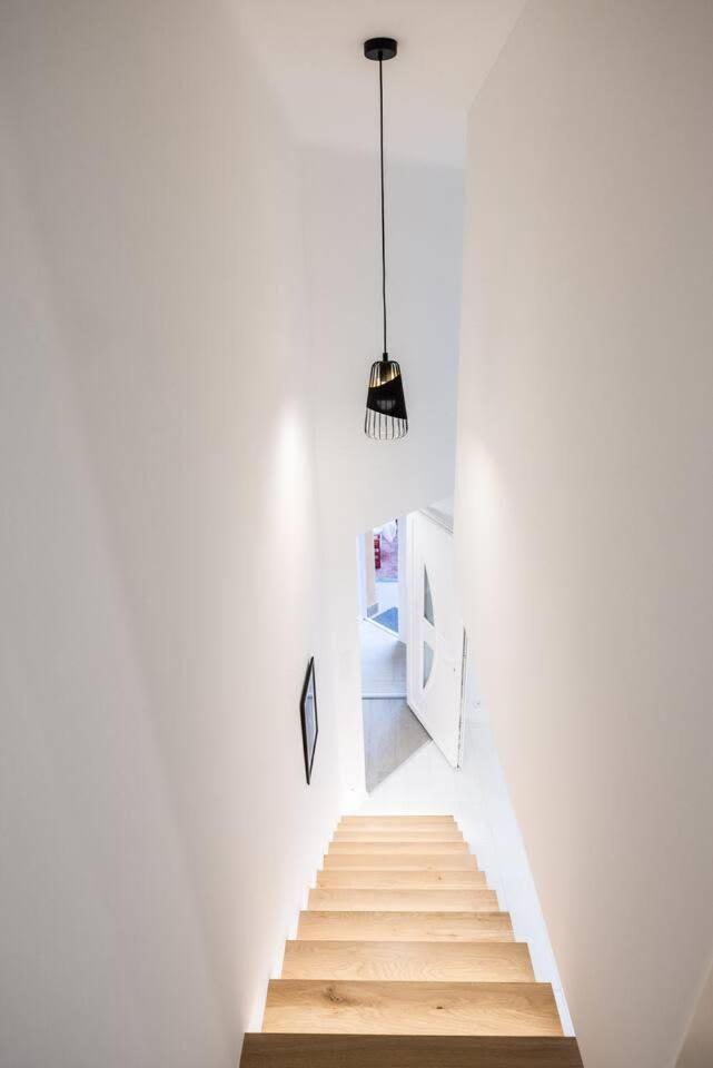 Renovated Design Apartment Close To The Danube Boedapest Buitenkant foto