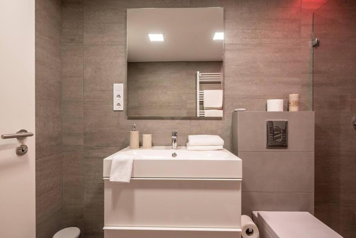 Renovated Design Apartment Close To The Danube Boedapest Buitenkant foto