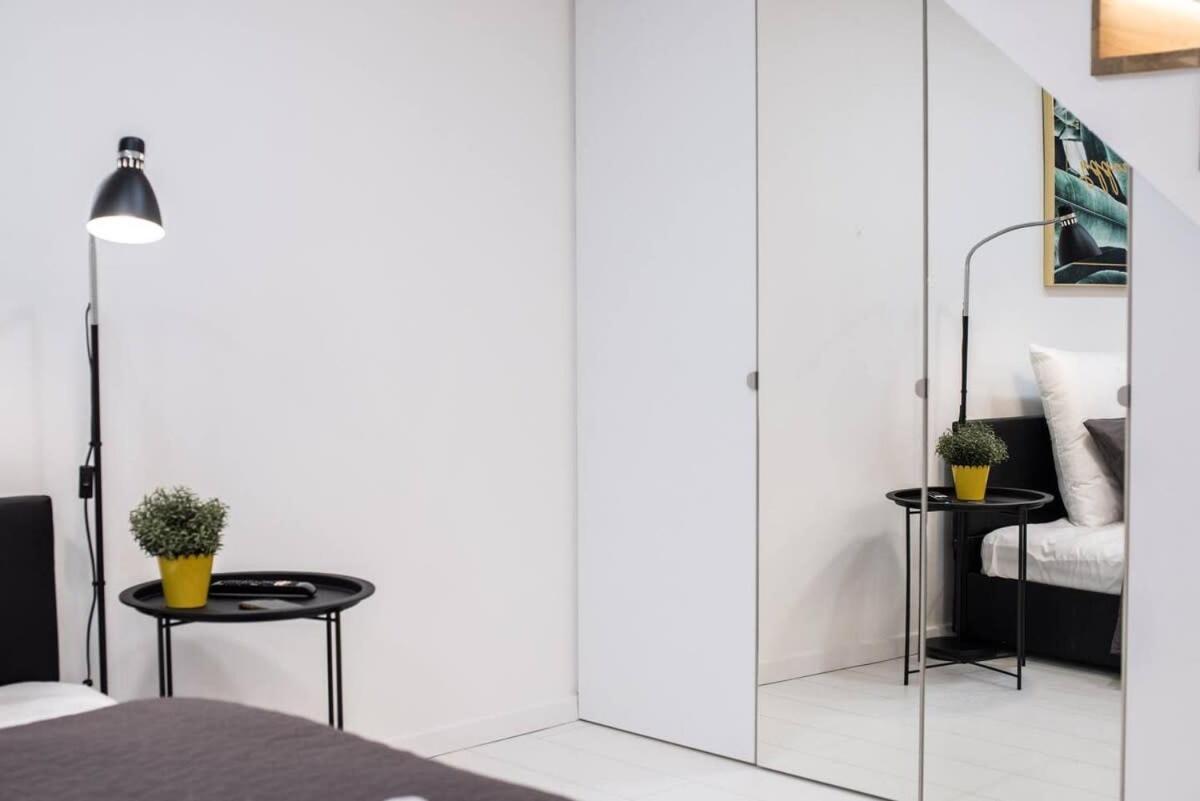Renovated Design Apartment Close To The Danube Boedapest Buitenkant foto