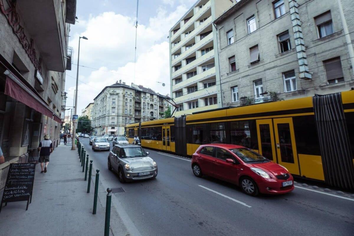 Renovated Design Apartment Close To The Danube Boedapest Buitenkant foto